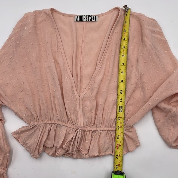 Audrey 3 + 1 Cropped Blouse Small Light Peach Long Sleeve Festival V Neck - Picture 7 of 7